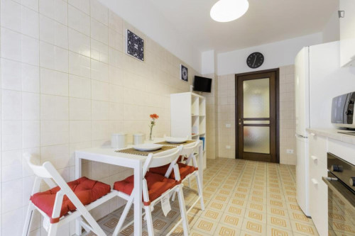 Big single bedroom with a balcony, in Padua - Gallery - 8