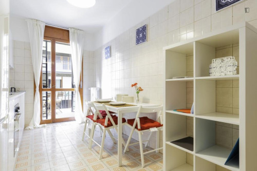 Big single bedroom with a balcony, in Padua - Gallery - 9