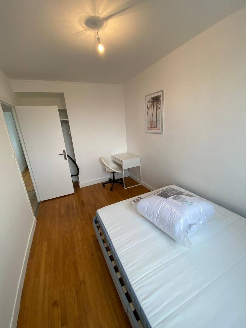 62m² Private room in a flatshare for 3 people - Rooms
