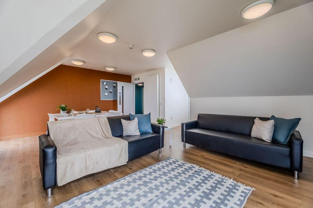 Classic Ensuite With A Sea View - 8