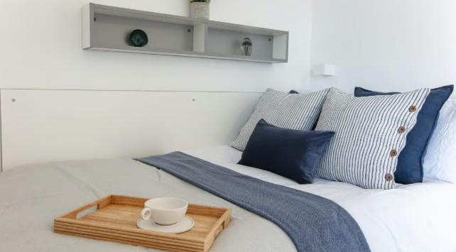 Large Ensuite - 1