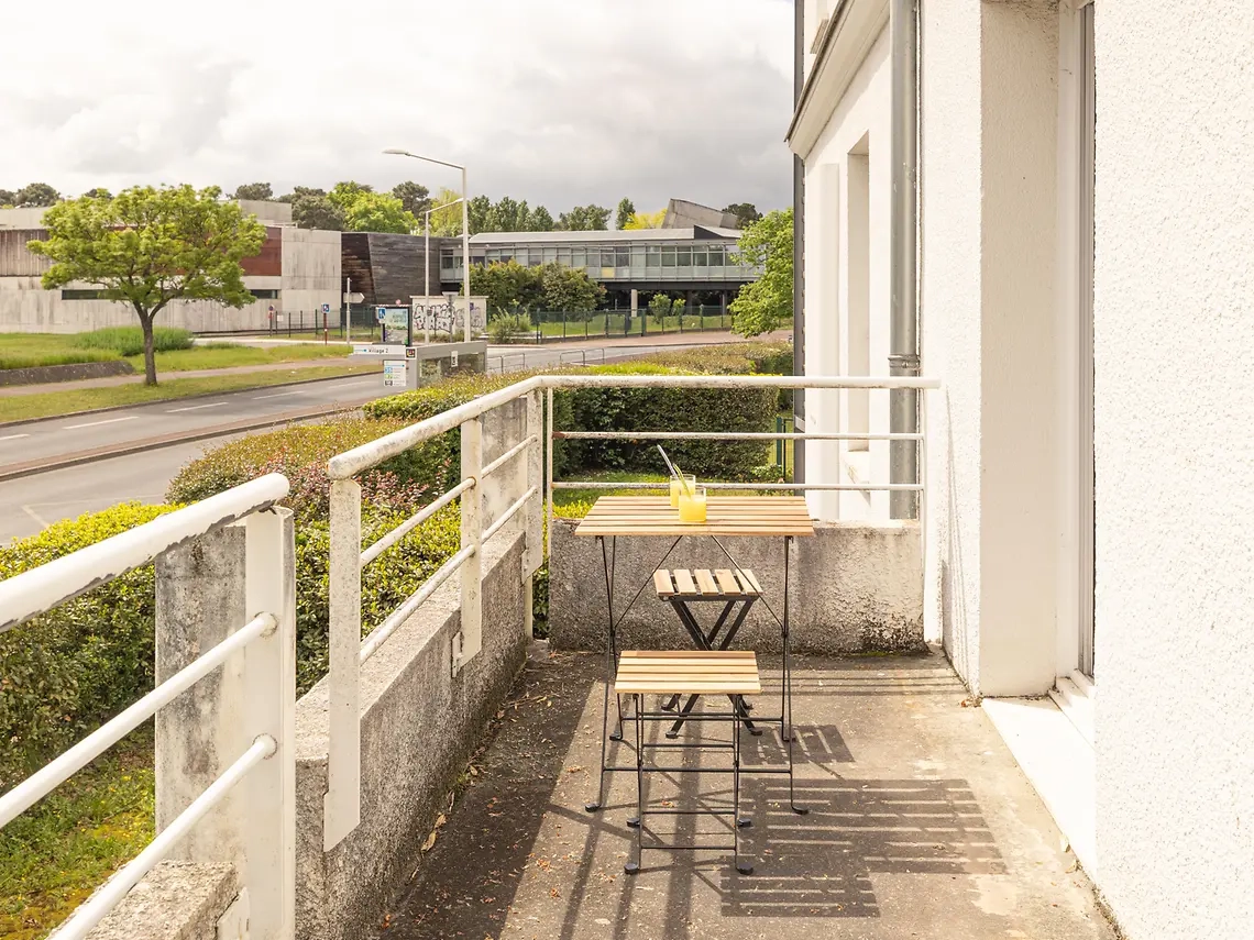Studio With Balcony - 4