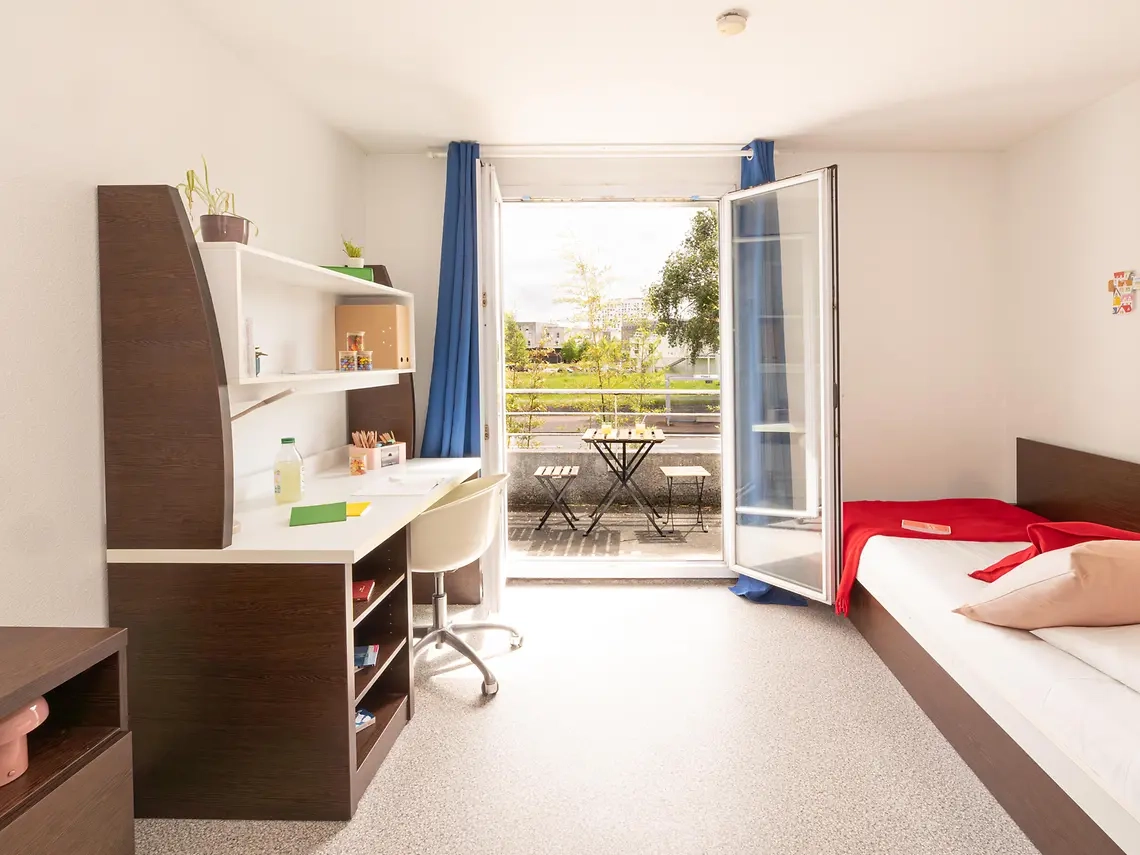 Studio With Balcony - 7