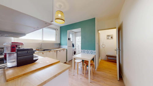 Room in Rue Willy Klein