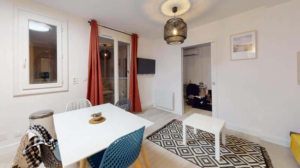 AV DE MONSIEUR TESTE BATIMENT 6