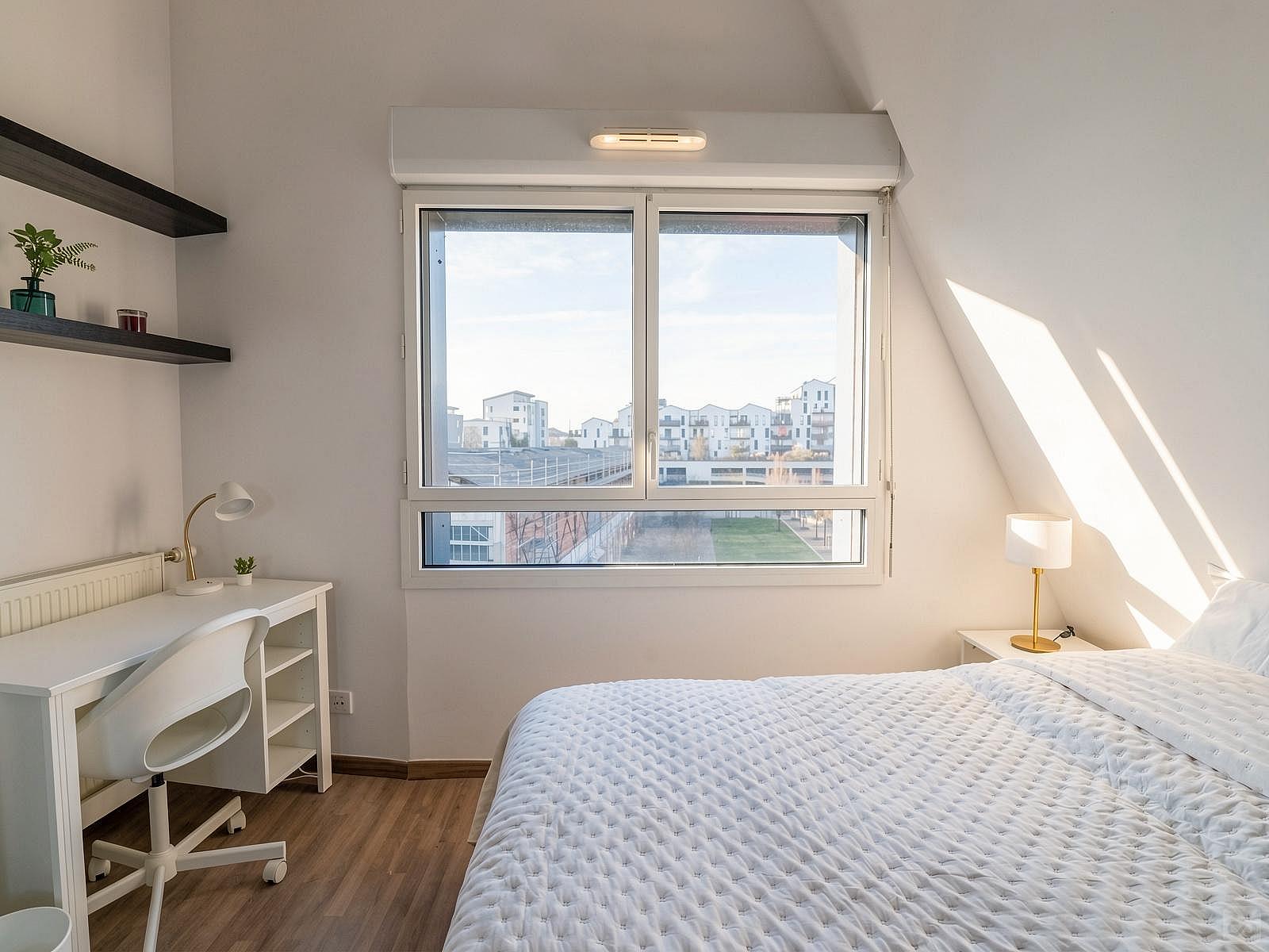 Move Into This 13 M² Room Within Bacalan - BO45 - 6
