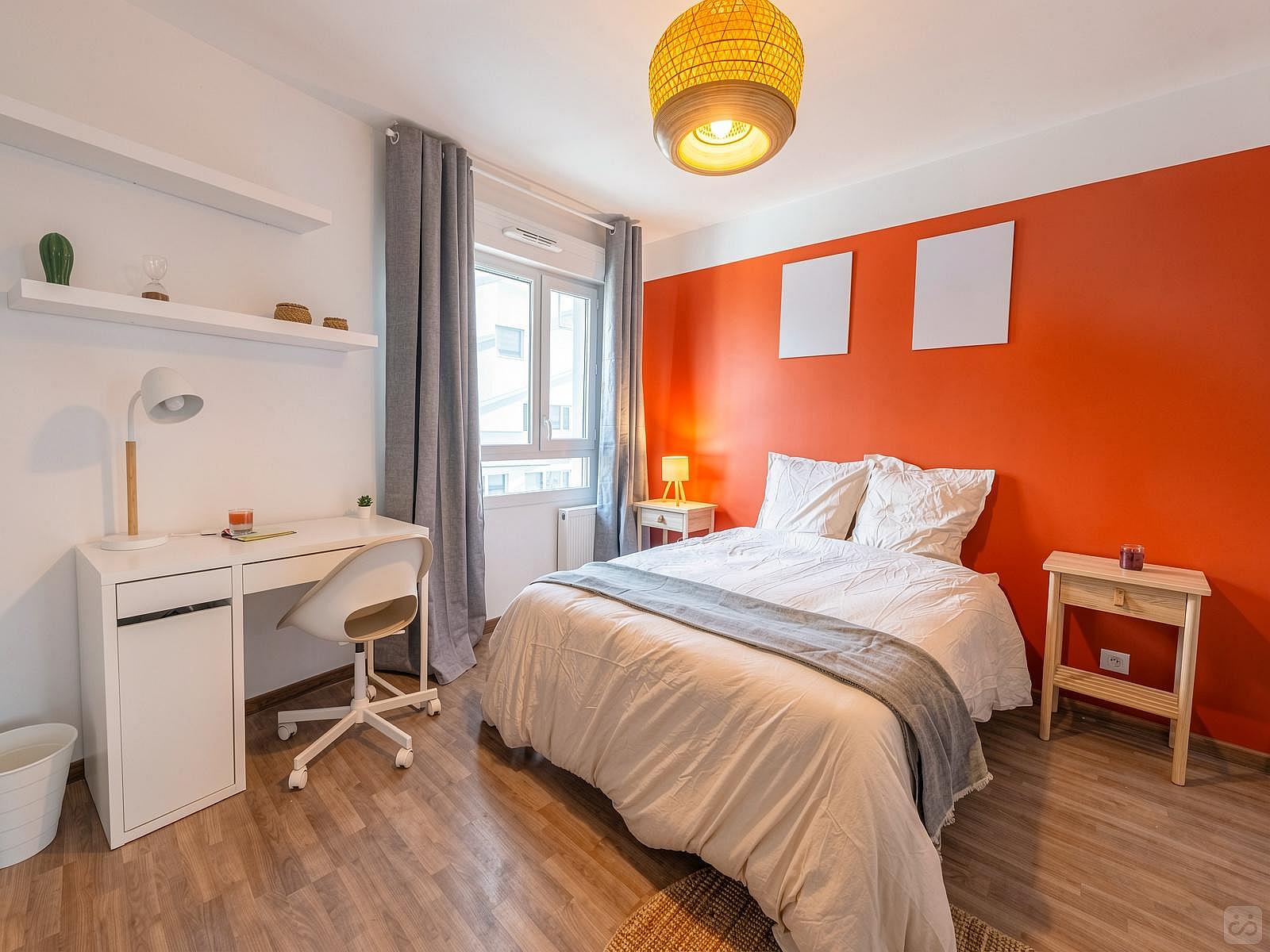 Move Into This 13 M² Room Within Bacalan - BO43 - 1