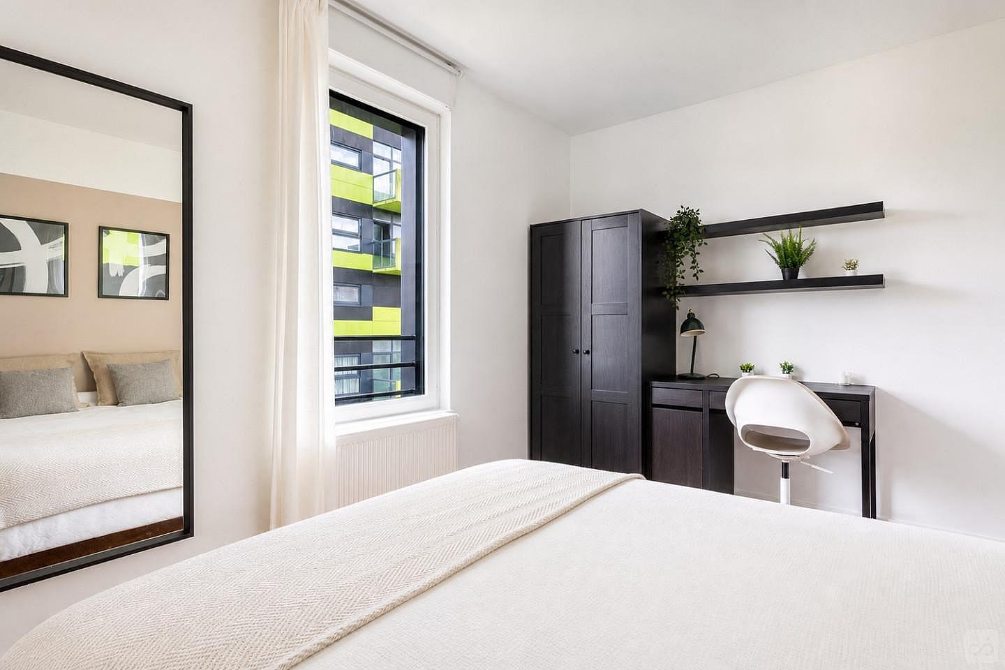 Settle Into This Modern 10 M² Room – LIL19 - 5