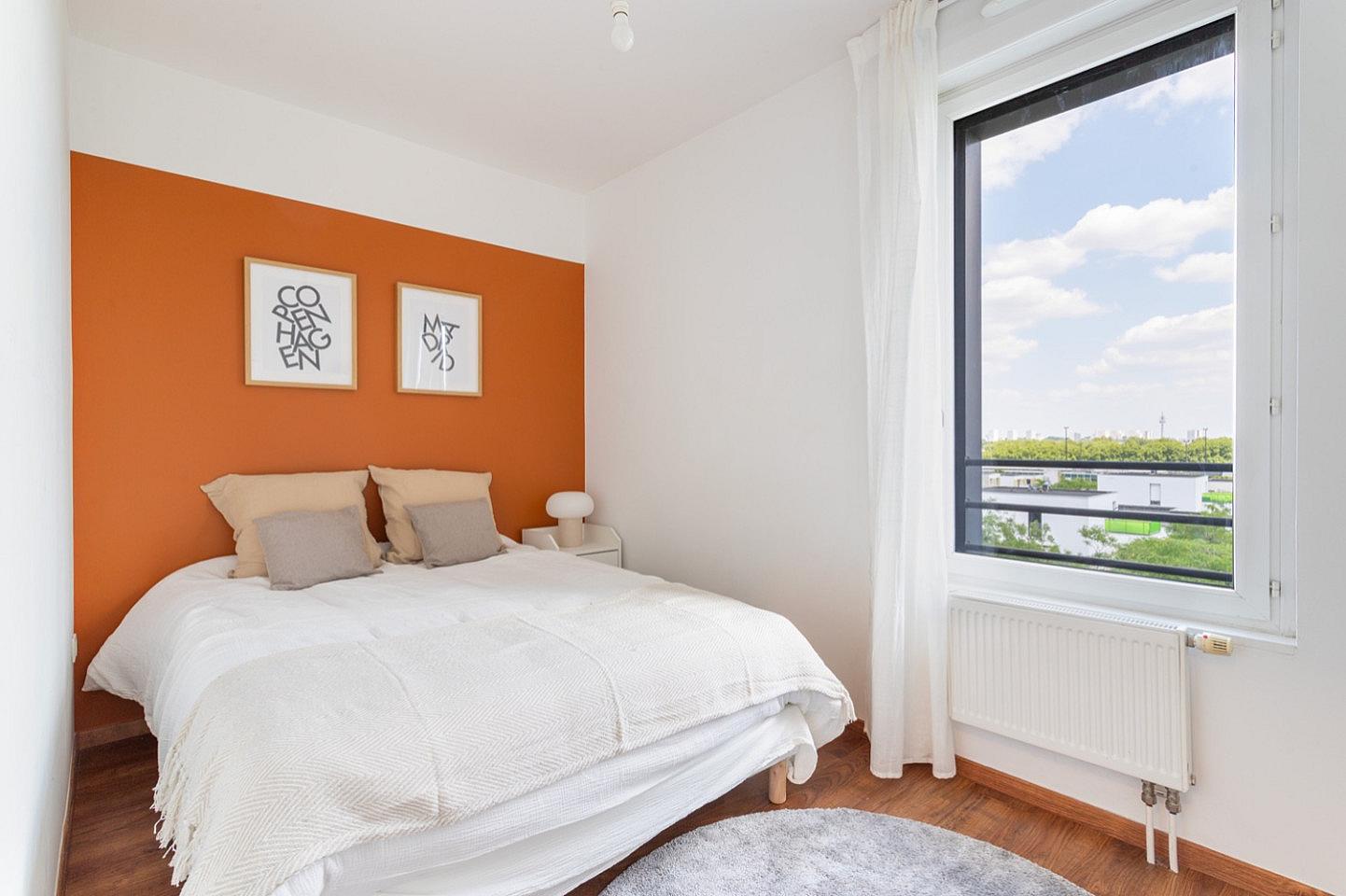 Settle Into This Charming 9 M² Room – LIL16 - 1