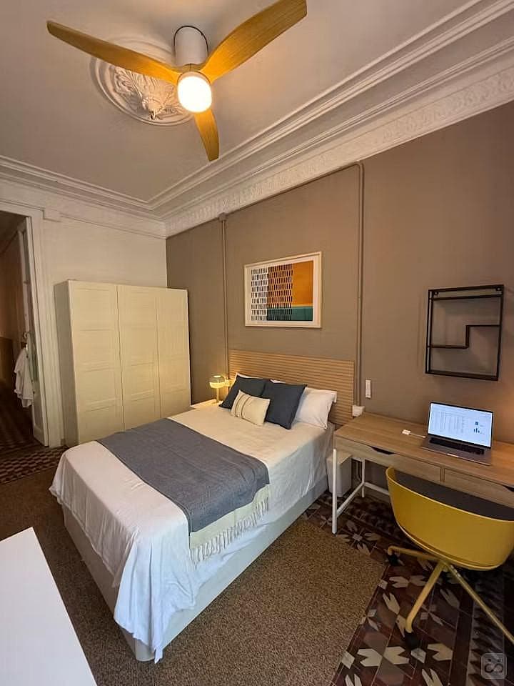 Room 6 - 1