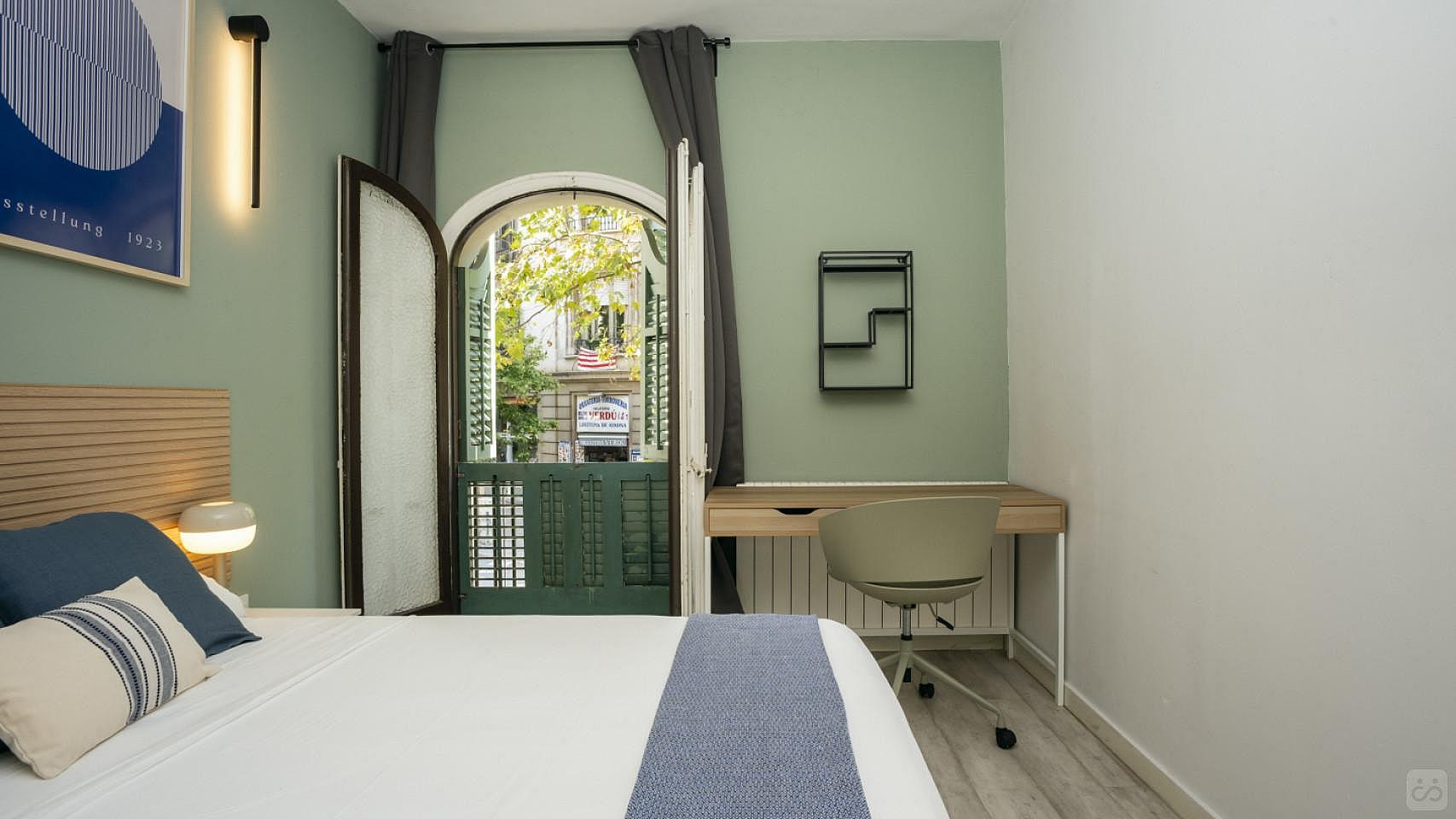 Room 4 - 20