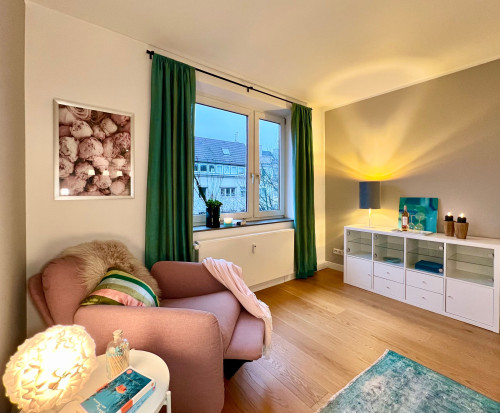 Stylish designer apartment with a balcony and panoramic views in the popular, trendy Düsseldorf-Flingern neighborhood