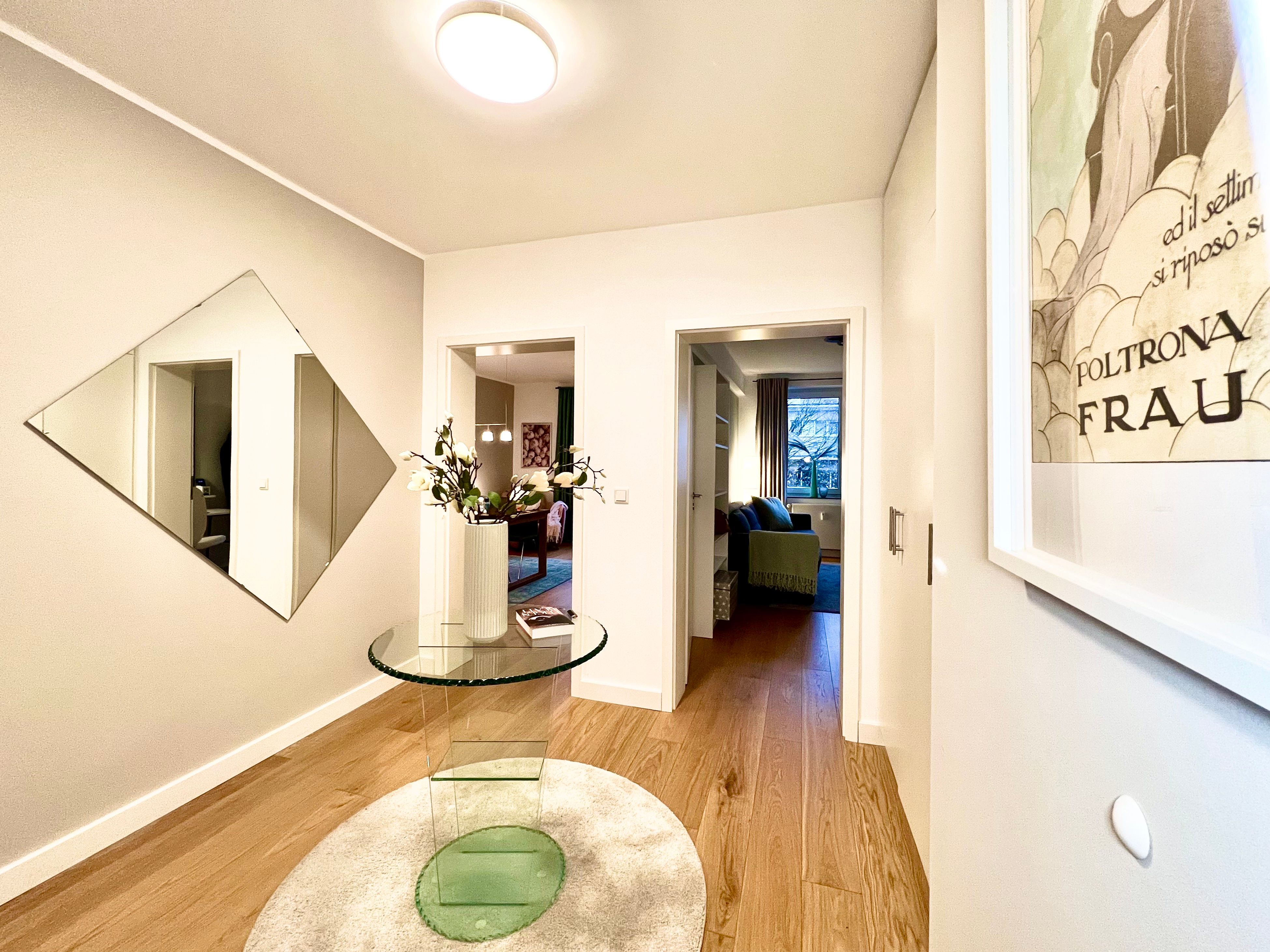 Stylish Designer Apartment With A Balcony And Panoramic Views In The Popular, Trendy Düsseldorf-Flin - 8