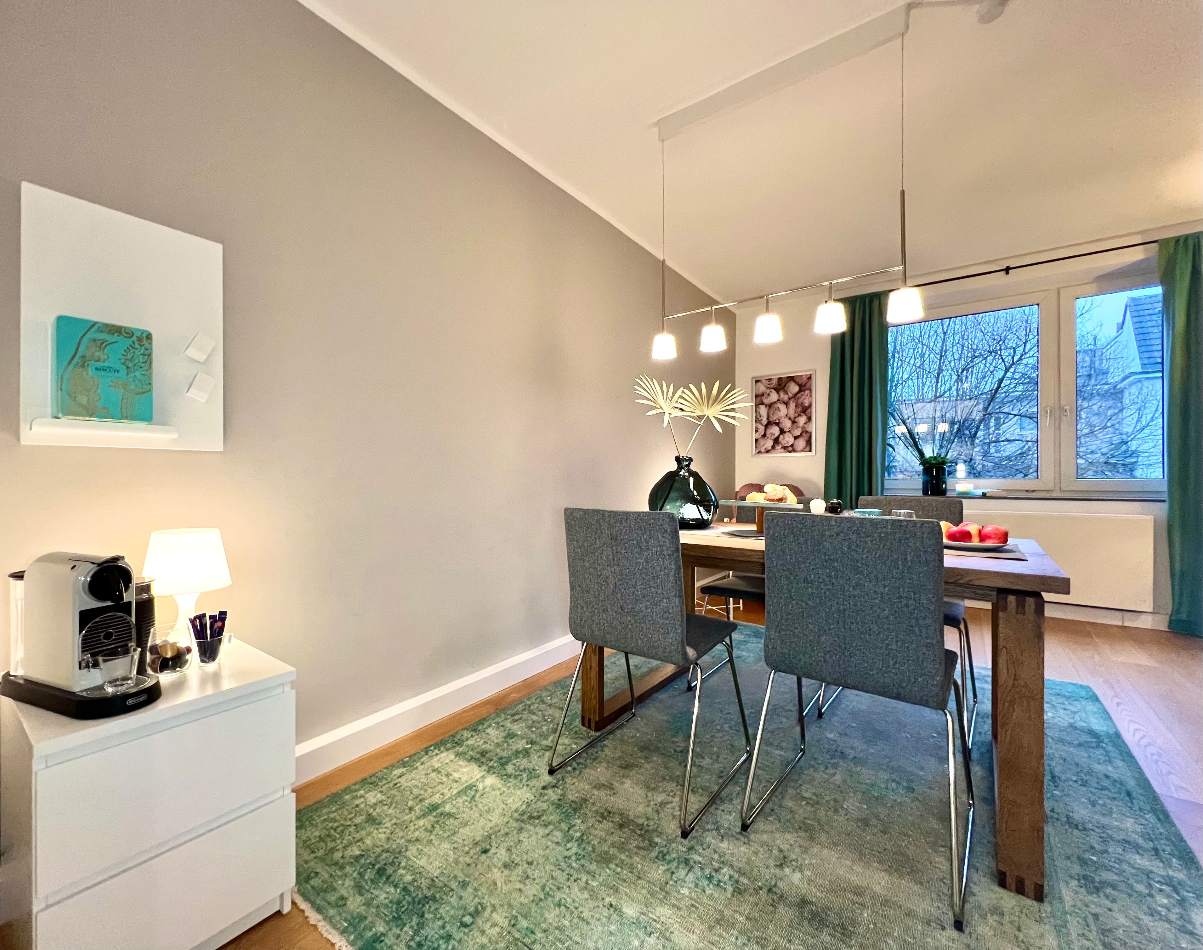 Stylish Designer Apartment With A Balcony And Panoramic Views In The Popular, Trendy Düsseldorf-Flin - 16