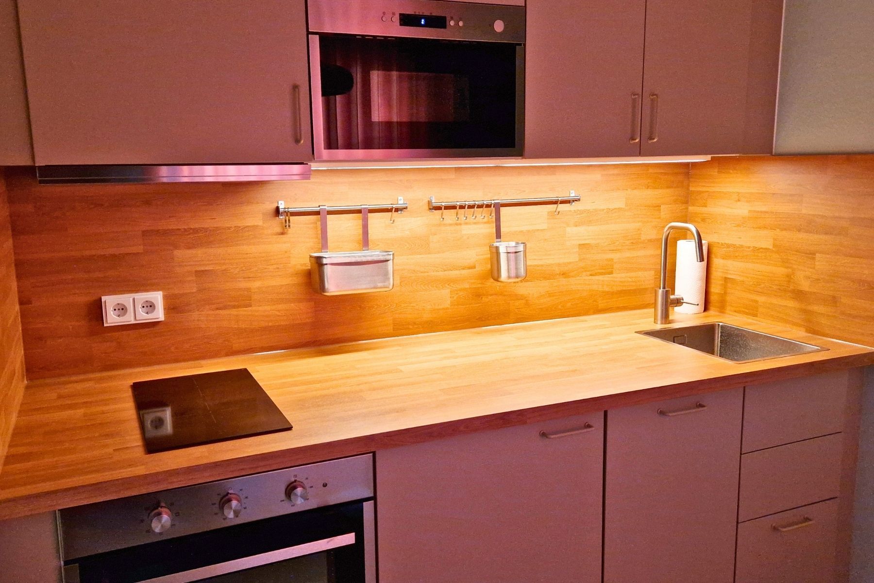 Modern & Fully Furnished Apartment With Balcony In Cologne-Mülheim - 5