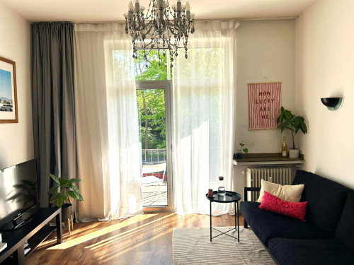 Stylish Furnished Apartment with Balcony next to Zoopark | Düsseldorf-Düsseltal