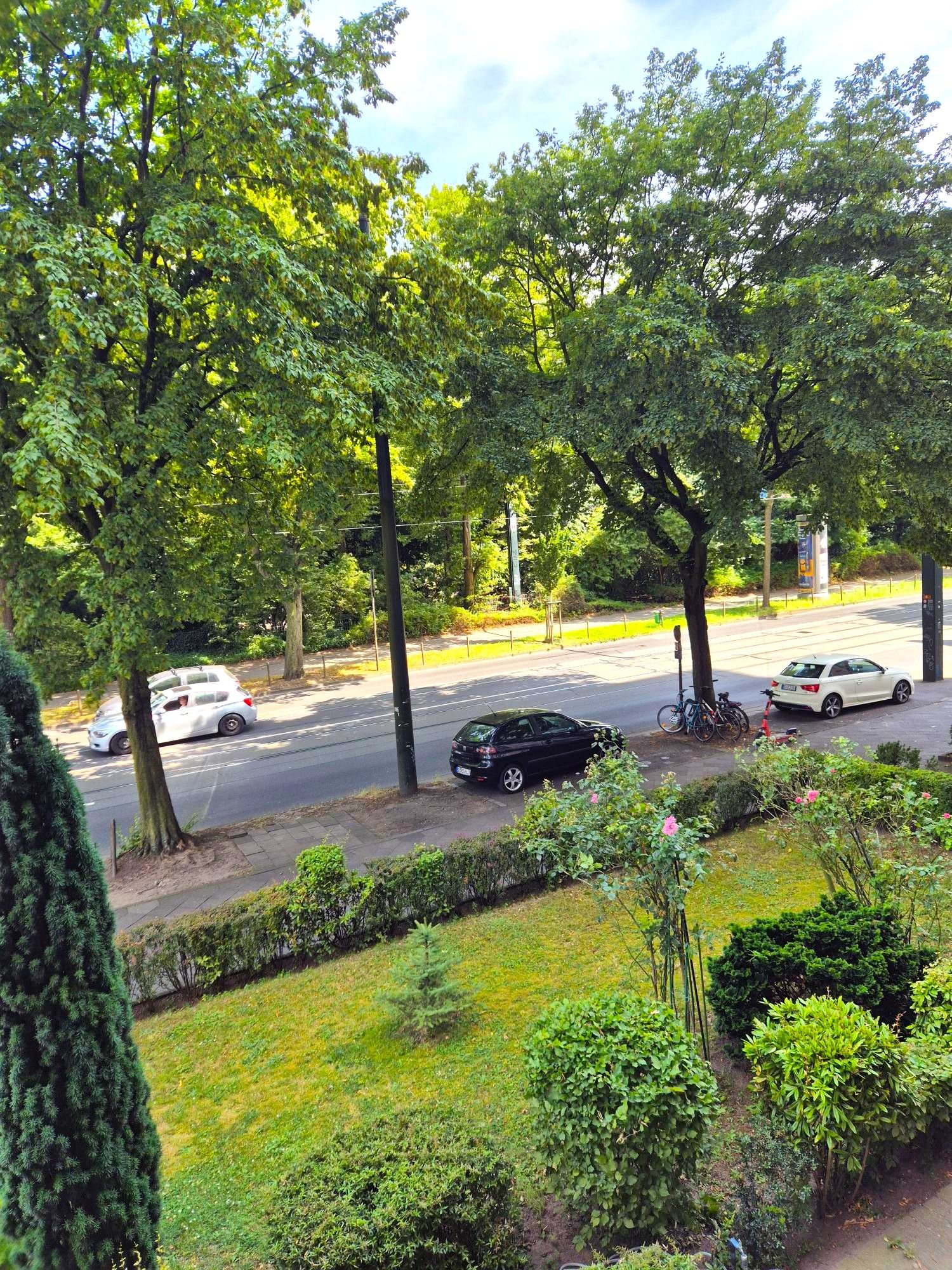 Stylish Furnished Apartment With Balcony Next To Zoopark | Düsseldorf-Düsseltal - 5