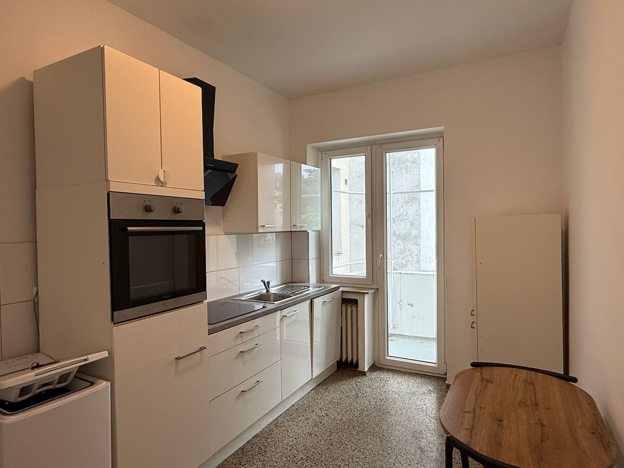 Furnished Apartment In The Heart Of Düsseldorf – Near Carlsplatz With Balcony - 11