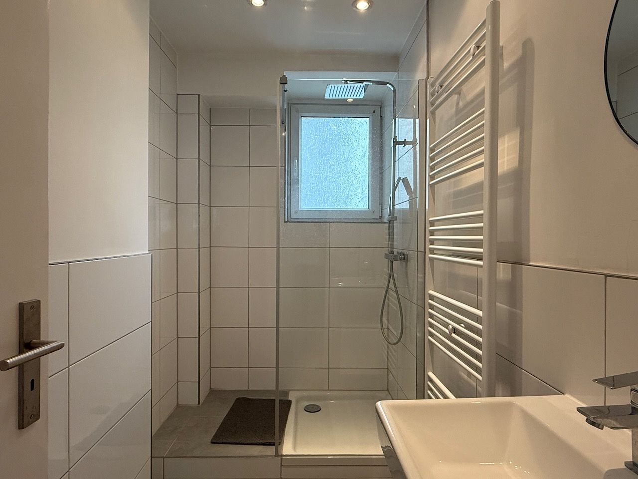 Furnished Apartment In The Heart Of Düsseldorf – Near Carlsplatz With Balcony - 3