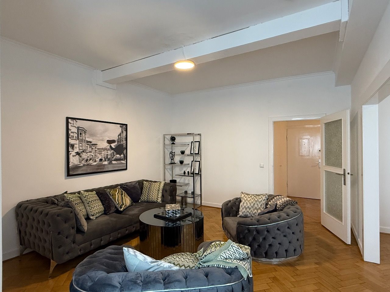 Furnished Apartment In The Heart Of Düsseldorf – Near Carlsplatz With Balcony - 7
