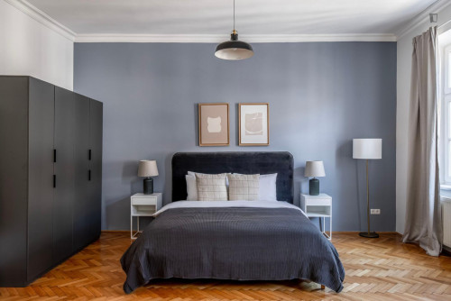 Lovely 2-bedroom flat near the University of Economics and Business - Gallery - 22