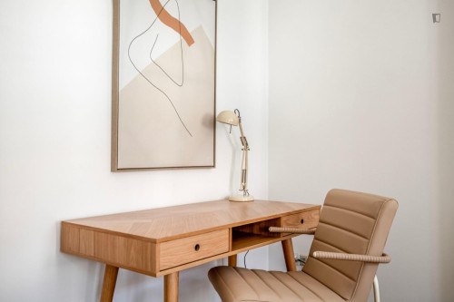 Lovely 2-bedroom flat near the University of Economics and Business - Gallery - 15