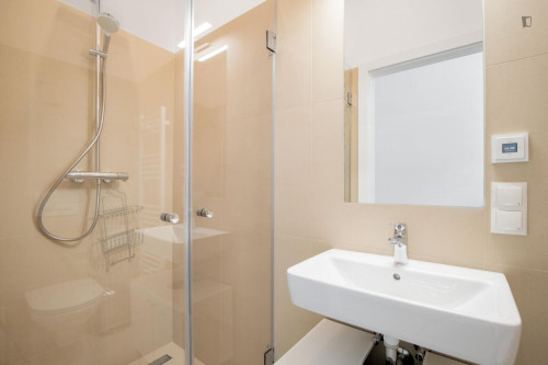 Cozy 1-bedroom flat near the Central European University - Gallery - 10