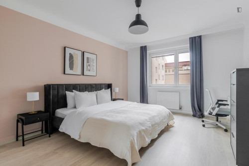 Nice 2-bedroom flat near the Central European University - Gallery - 12
