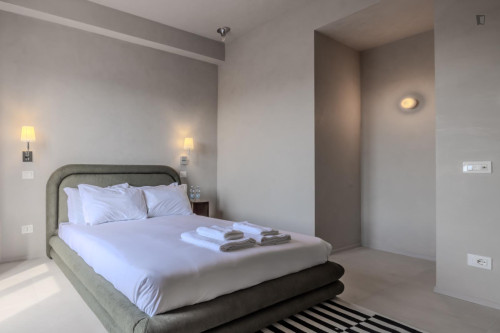 Double bedroom, with private bathroom, in 3-bedroom apartment - Gallery - 18