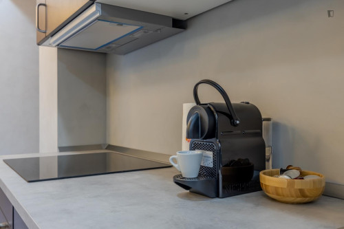 Double bedroom, with private bathroom, in 3-bedroom apartment - Gallery - 8