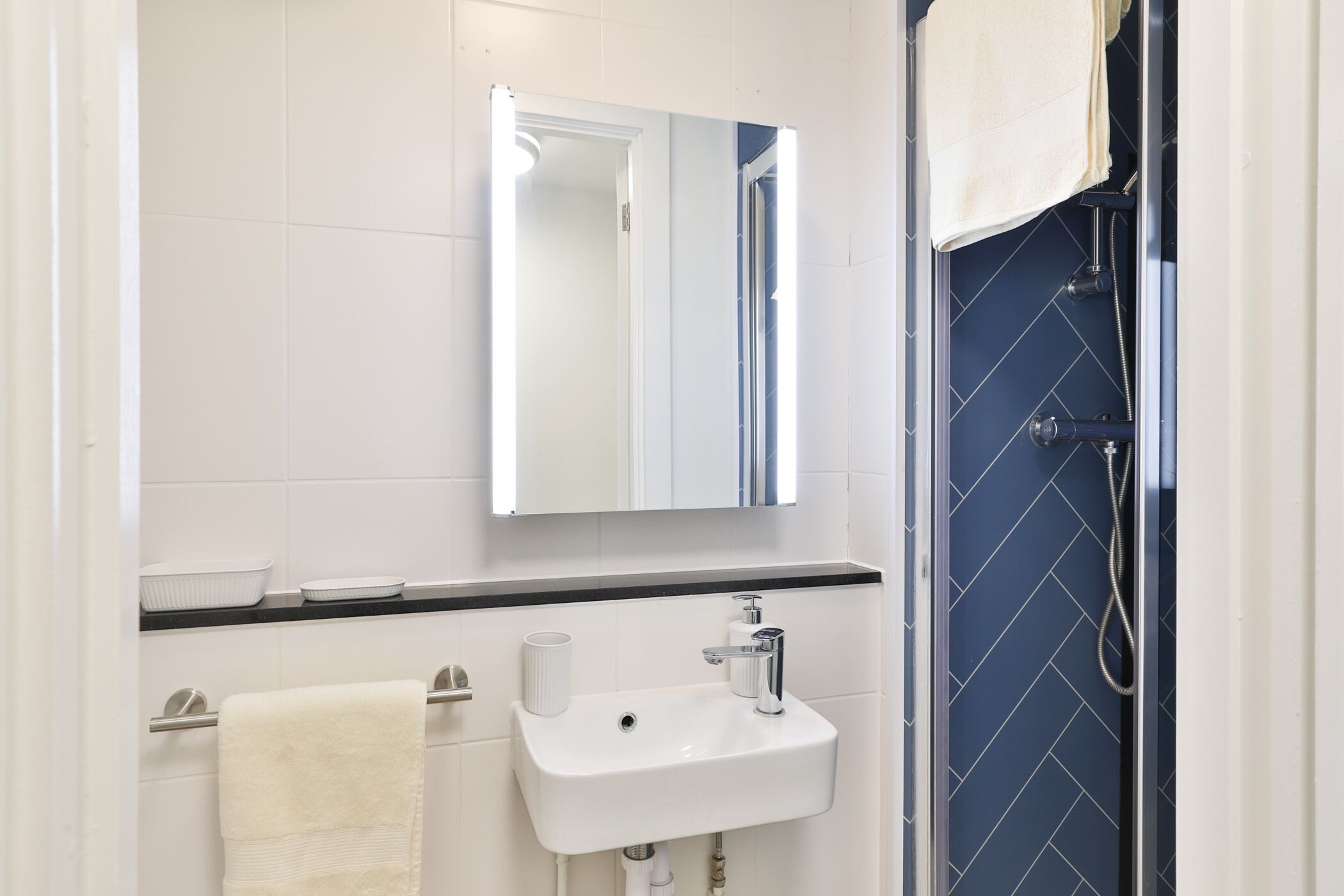  Platinum Studio  -  Tamarillo House  - Gallery -  2