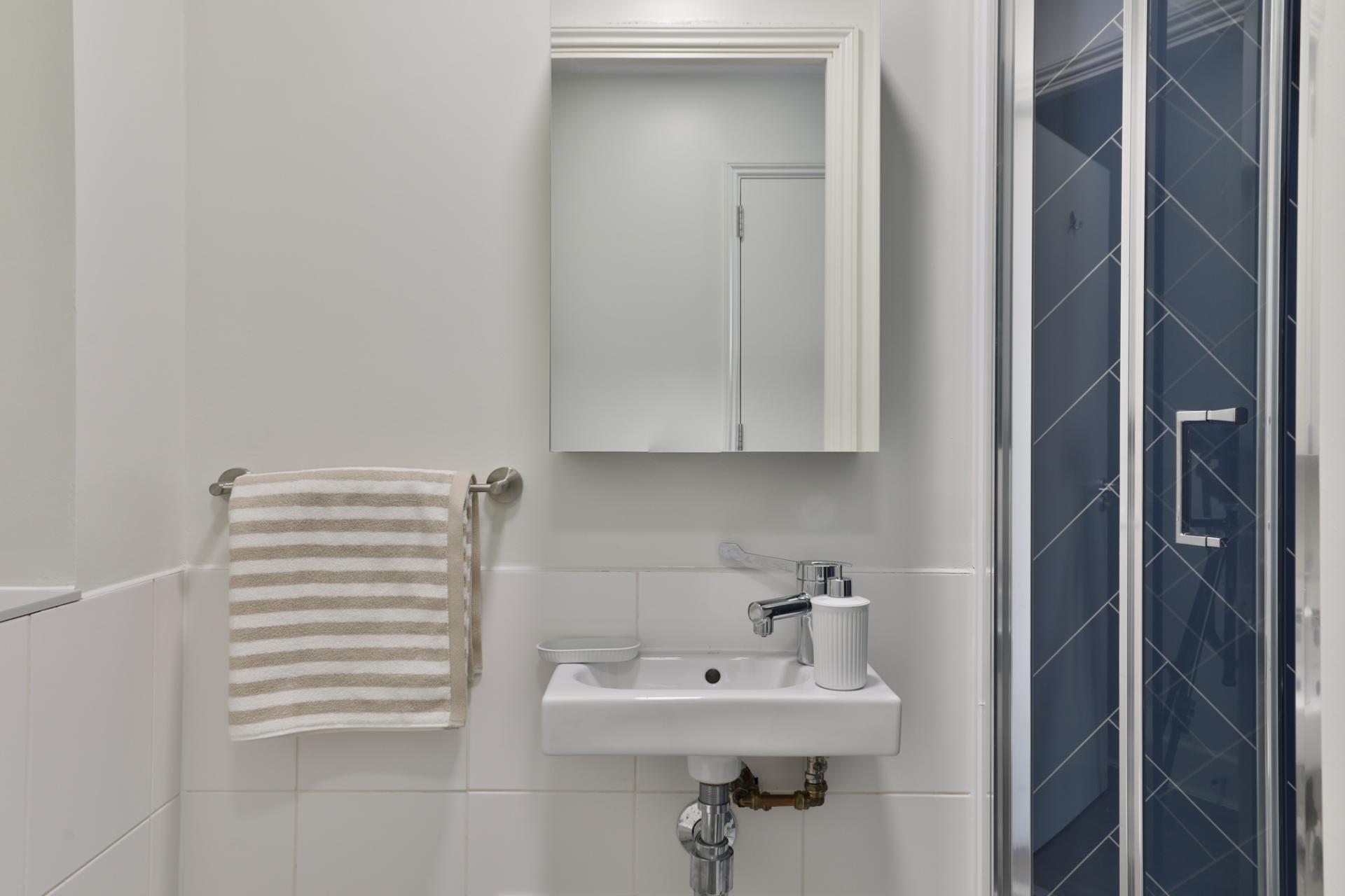  Gold En-Suite  -  Stonebridge House  - Gallery -  40