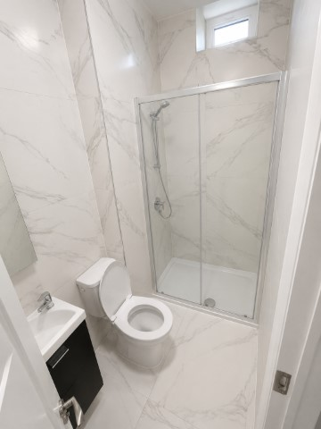 Twin Bed (En-Suite) - 6