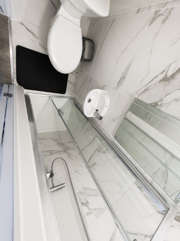 Twin Bed (En-Suite) - 14