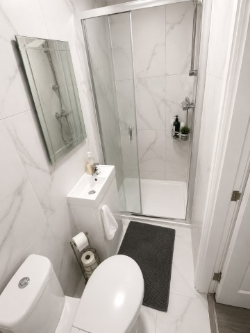 Twin Bed (En-Suite) - 7