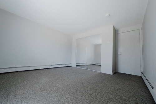 Burt Latham Road - Rooms