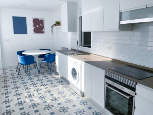 Welcoming Double Bedroom close to CEU University - Gallery - 7