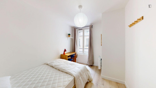 Cozy double bedroom near the Belleville subway station - Gallery - 11