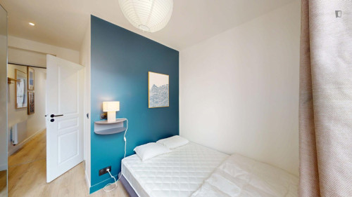 Cozy doube ensuite bedroom near the Belleville subway station - Gallery - 15