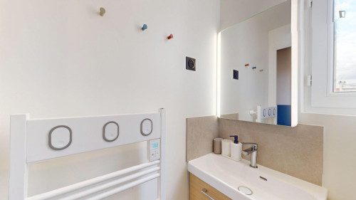 Nice double ensuite bedroom near the Belleville subway station - Gallery - 14