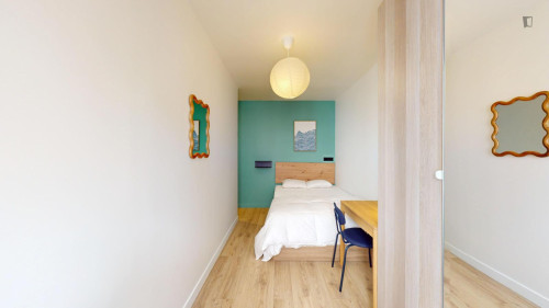 Inviting double bedroom close to the Belleville subway station - Gallery - 18