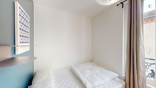 Comfortable double bedroom near the Belleville subway station - Gallery - 20