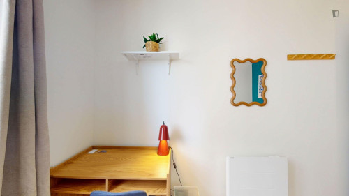 Inviting double ensuite bedroom close to the Belleville subway station - Gallery - 16