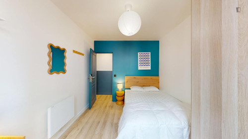 Inviting double ensuite bedroom close to the Belleville subway station - Gallery - 15