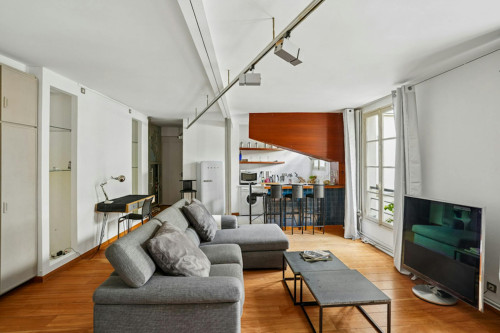 Rue Marguerite de Rochechouart, Paris