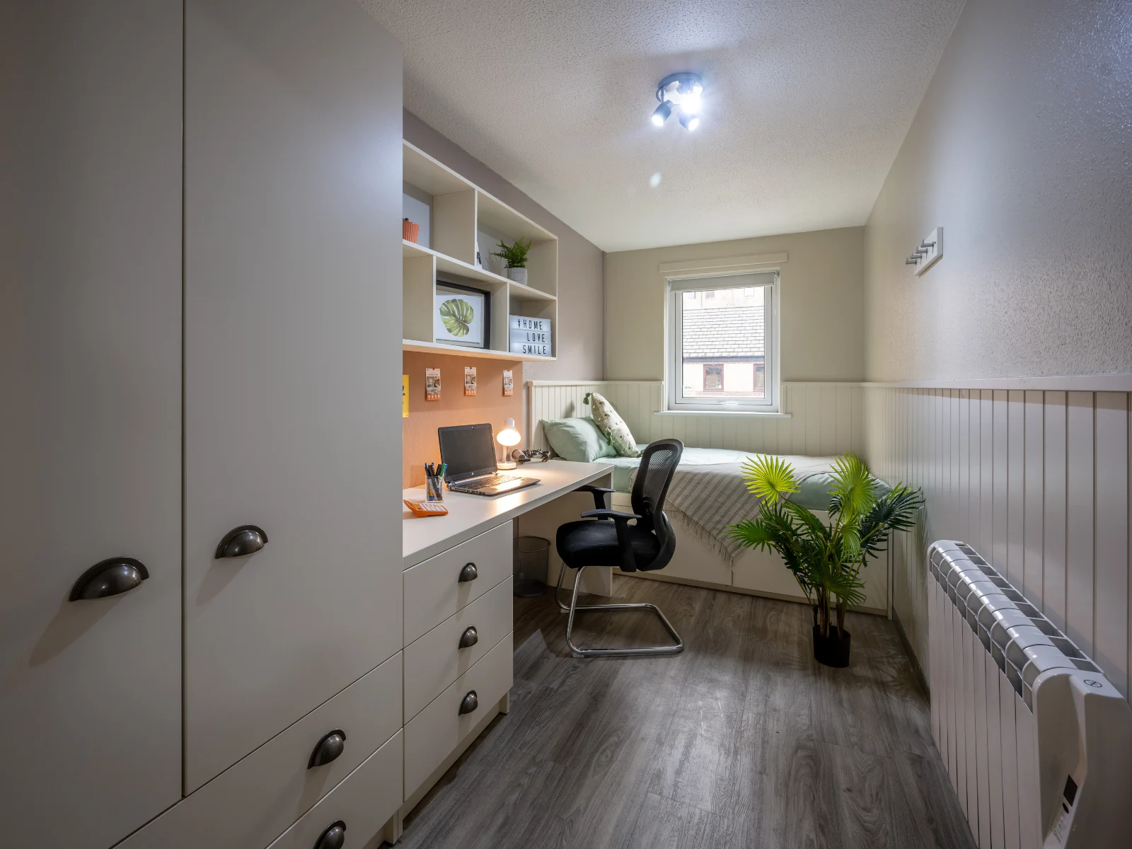 3 Bed Deluxe - 3