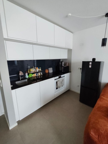 Modern Penthouse-Style Apartment! - 3-Minute Walk to S-Bahn - Gallery - 8