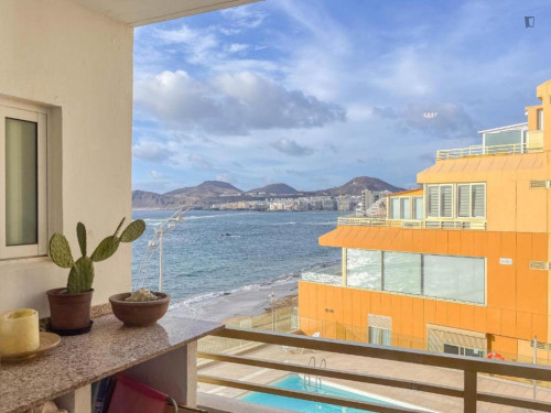 Excellent 1-bedroom apartment near famous Las Canteras - Gallery - 19