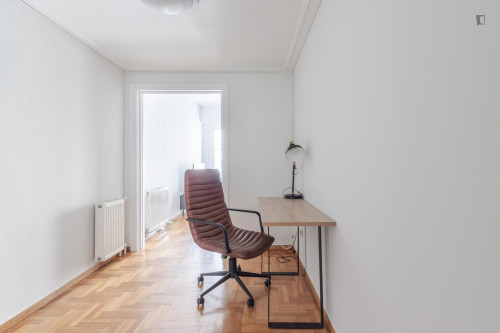 Inviting 1-bedroom flat near the Megaro Moussikis subway station - Gallery - 14