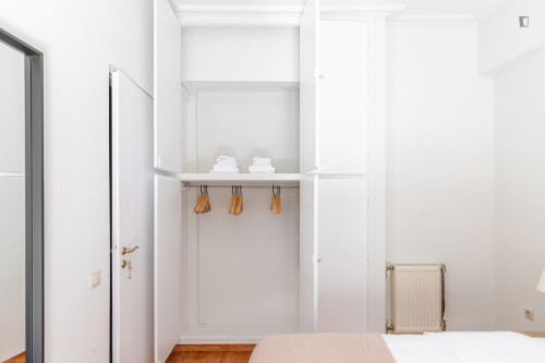 Inviting 1-bedroom flat near the Megaro Moussikis subway station - Gallery - 19